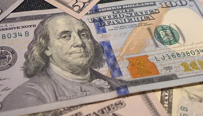 Dólar continúa al alza, debido a incertidumbre interna, la que se mantendrá hasta después de las elecciones