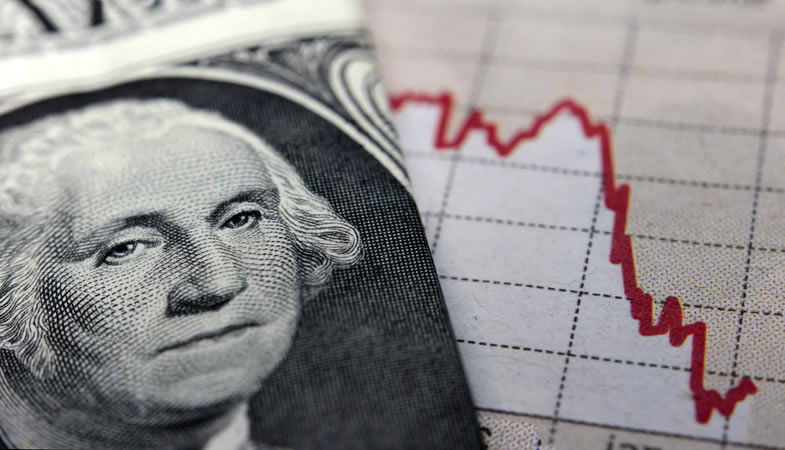 Variante Ómicron y ventaja de Boric ante Kast en encuestas provocan que dólar supere los $840