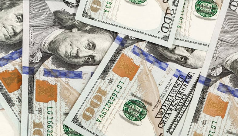 Dólar supera nuevamente los $800 en Chile tras reportes del Banco Central