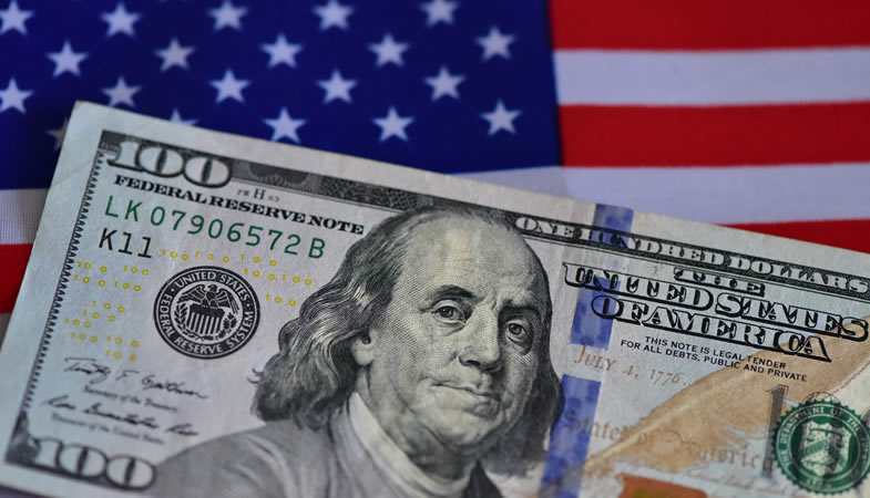 Dólar mantiene tendencia a la baja mientras el peso chileno se fortalece impulsado por el cobre